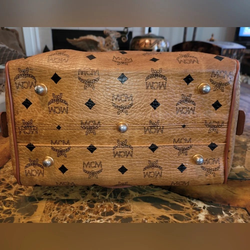 MCM Congac Boston Bag Leather Handbag With Crossbody9 - Picture 7 of 13